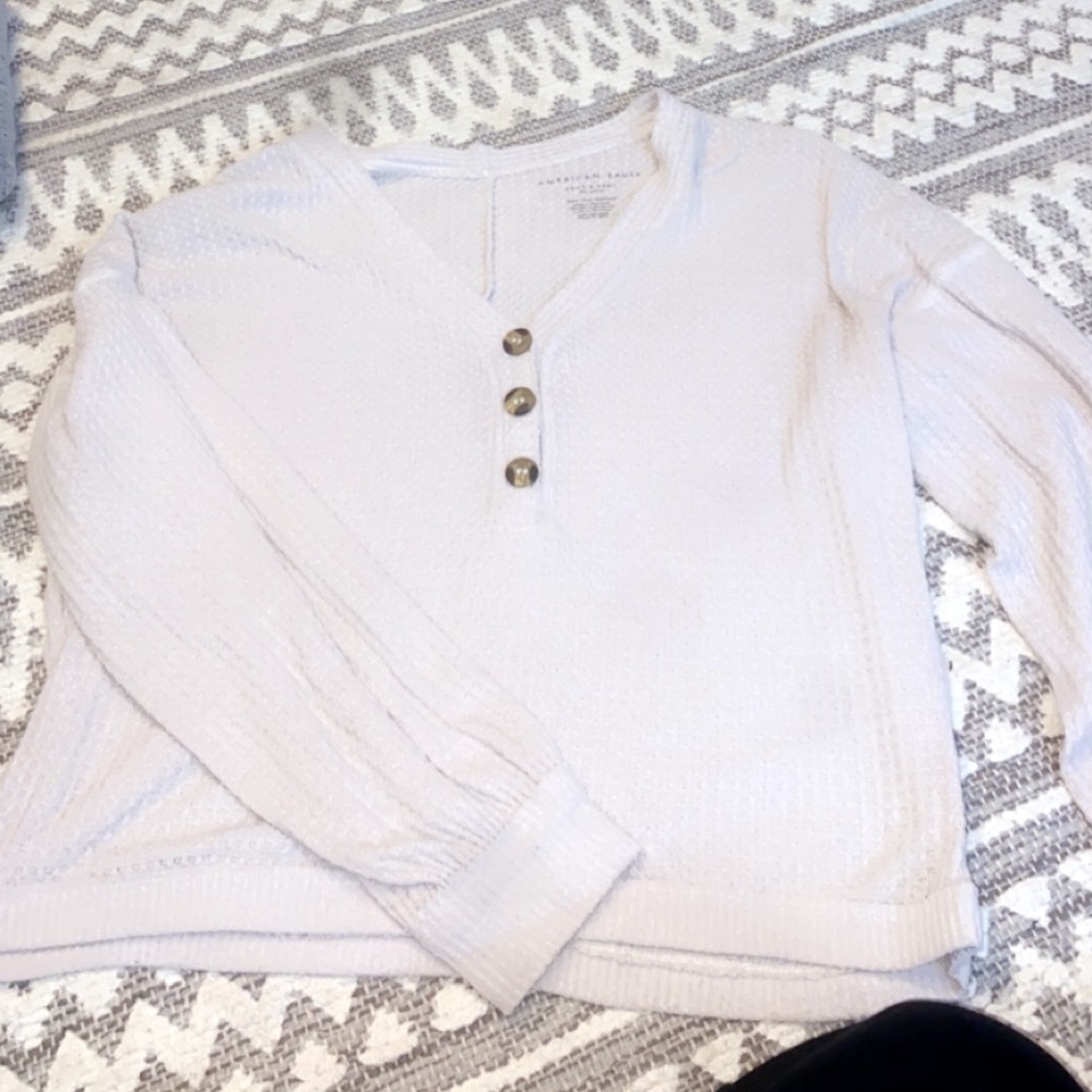 cream color american eagle sweater